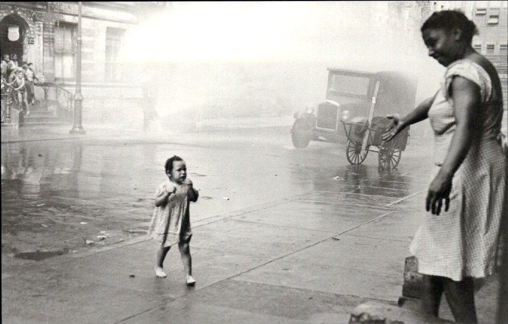 1940 1980s Original Helen Levitt New York City Street Crying Child Art Photo