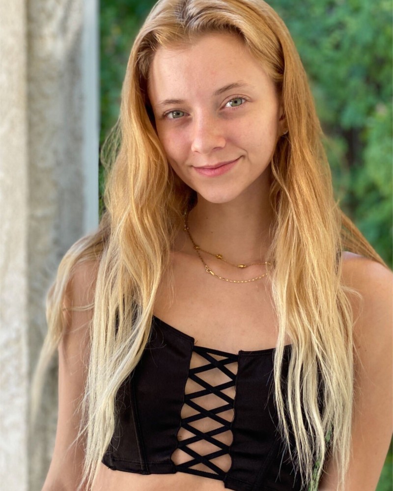 8×10 Glossy Photo Print Riley Star #3