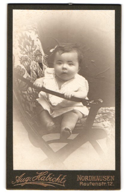 Photograph Aug Hawk, Nordhausen, Rautenstr. 12, Portrait of a Toddler