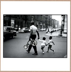 ESTATE STAMPED LEONARD FREED HARLEM NEW YORK 1963 LTD 6 x 6 MAGNUM PRINT