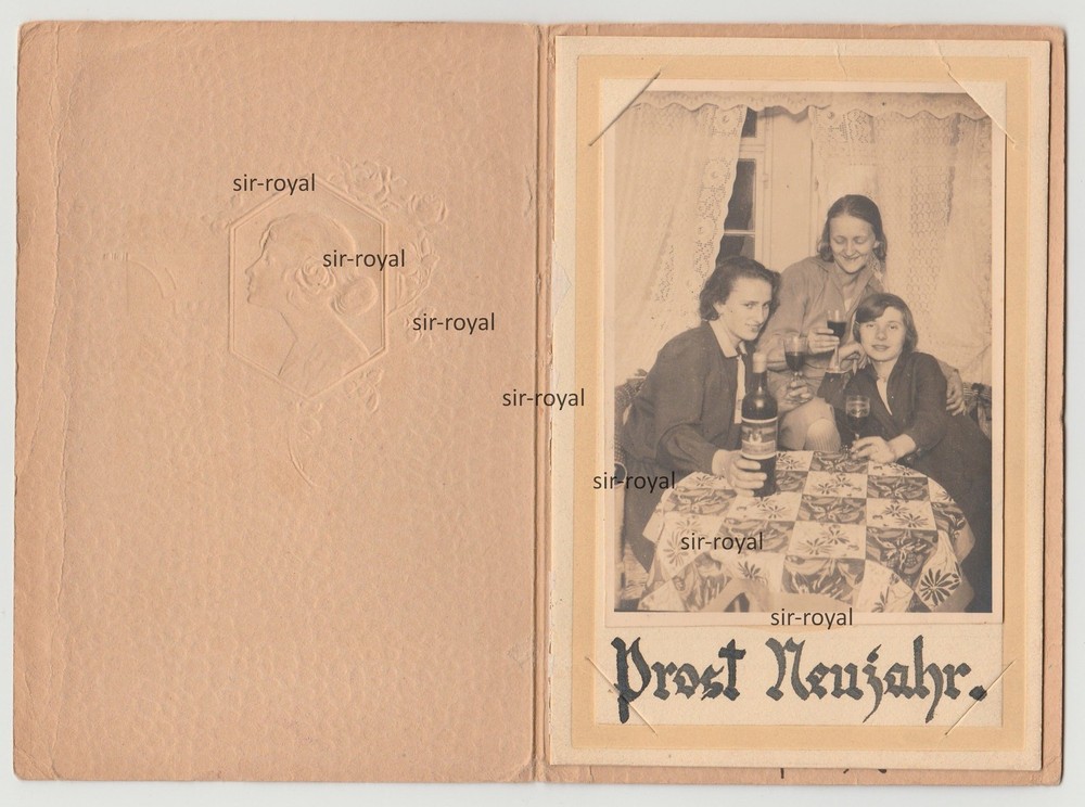New Year’s Eve 1928 – Pretty Girls Drinking Wine – Photo in Sleeve 22x16cm