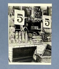 Bread Store NYC 1937 Art Print Card Photo By Berenice Abbott 4.25”x6” Fotofolio
