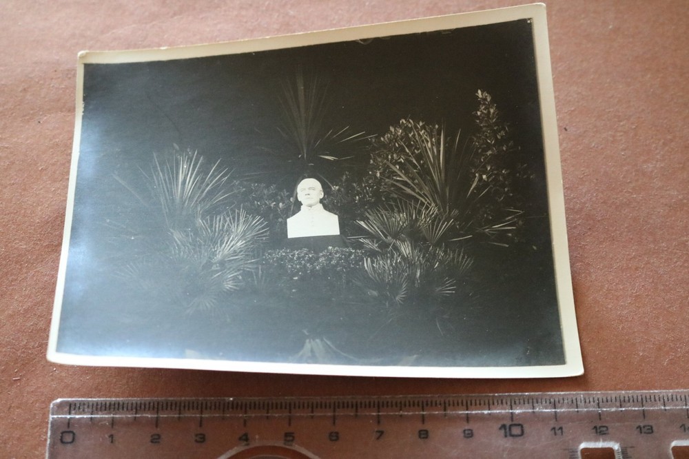 Great old photo bust unknown person – 1910-20?