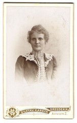 Photograph Gustav Karsch, Dresden, Antonstr. 2, Portrait of a Woman with Curly