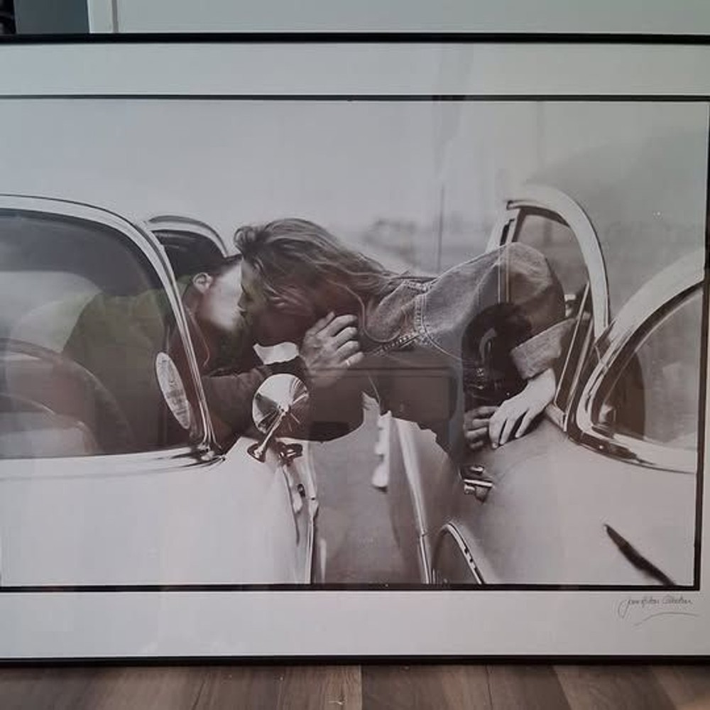 VINTAGE 1988 JANE HILTON «FREEWAY» SIGNED FRAMED ART- LARGE 31.5″ X 23.5″