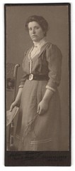 Photography studio modern, Aschersleben, Markt 25, portrait lady in Biedermeier