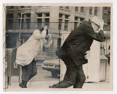 Keith Torrie Two Men Holding onto Hats New York NYC 1973 Press Photo