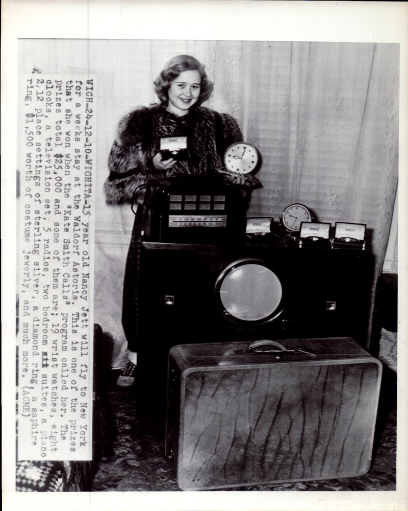 Vintage Press Photograph Woman with RCA Victor Contest Prizes 1942