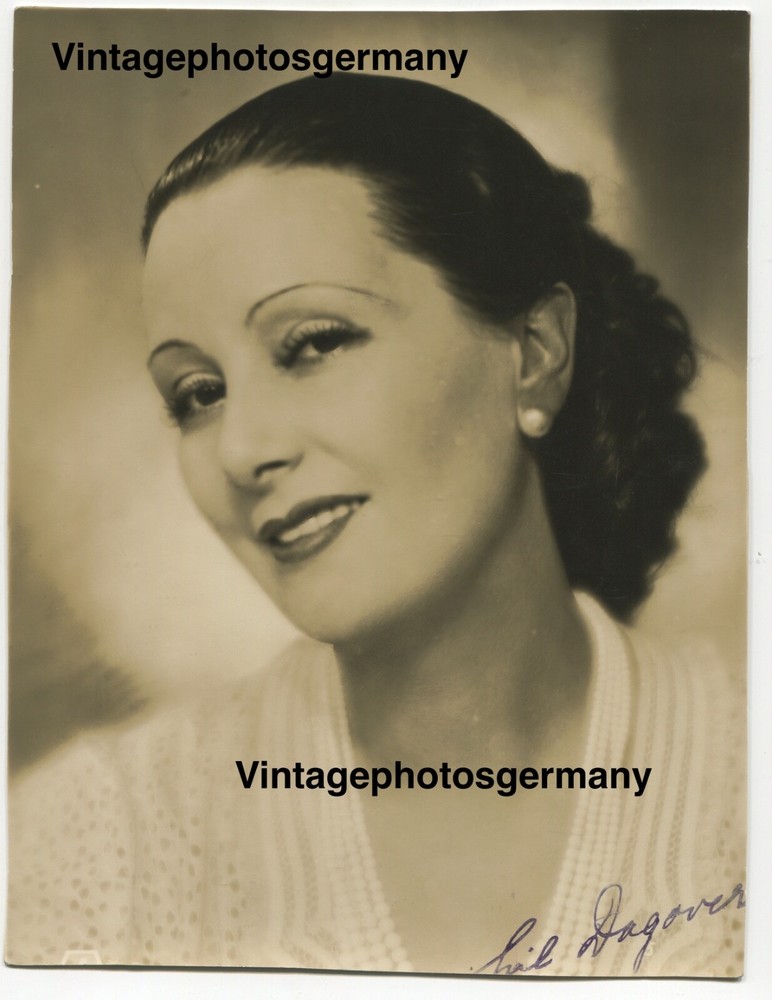 G1778 Portrait of Actress Lil Dagover Autograph UFA Movie Woman