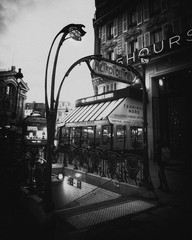 Fine Art Photography 5×7, 8×10, 11×14, 16×20 – Paris, France Street