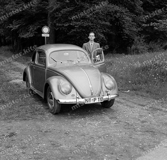 Negative-Volkswagen-Beetle-VW-Betle-Automotive-Automotive-4