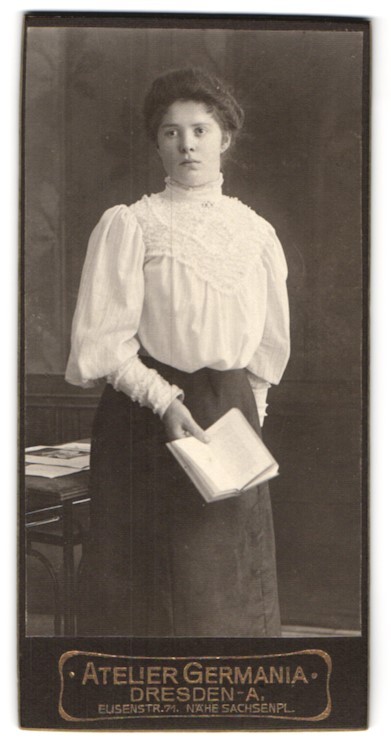 Photography Atelier Germania, Dresden, Elisenstraße 71, Young Woman with Book in R