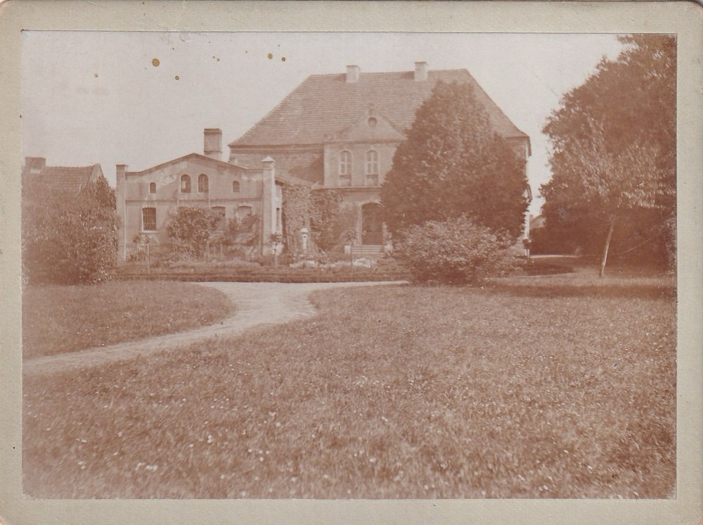 Photo on cardboard – manor house in Hamburg Rissen? – Circa 1900