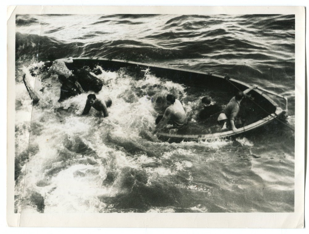 Old Photo Sailors in Sinking Ship, 1950s, 12x17cm