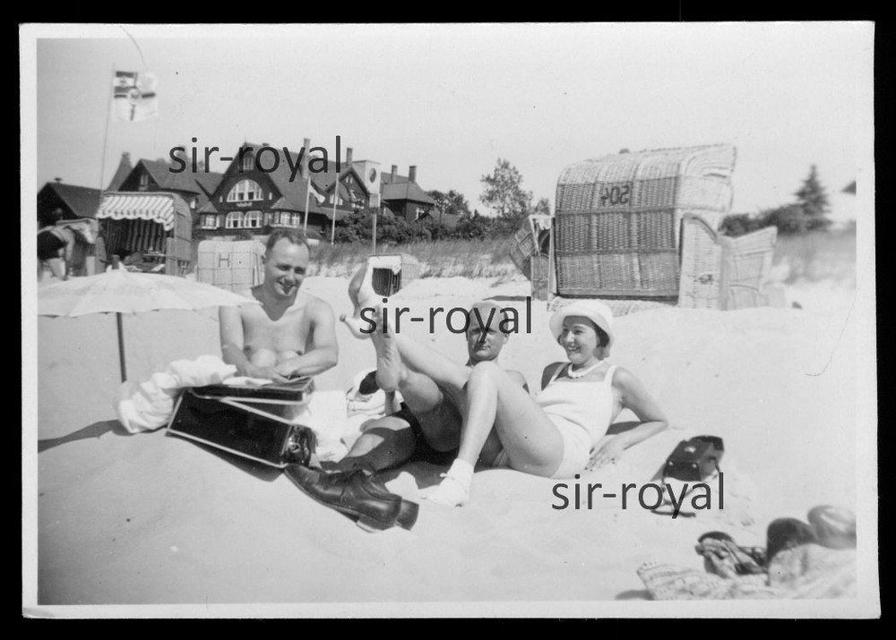 Bansin on Usedom 1930s – People on the Beach near Hotel Seehof – Photo 9x6cm