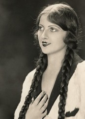 LARGER SIZE, ZIEGFELD FOLLIES Broadway Show, „Princess Heana” dancer w amazing