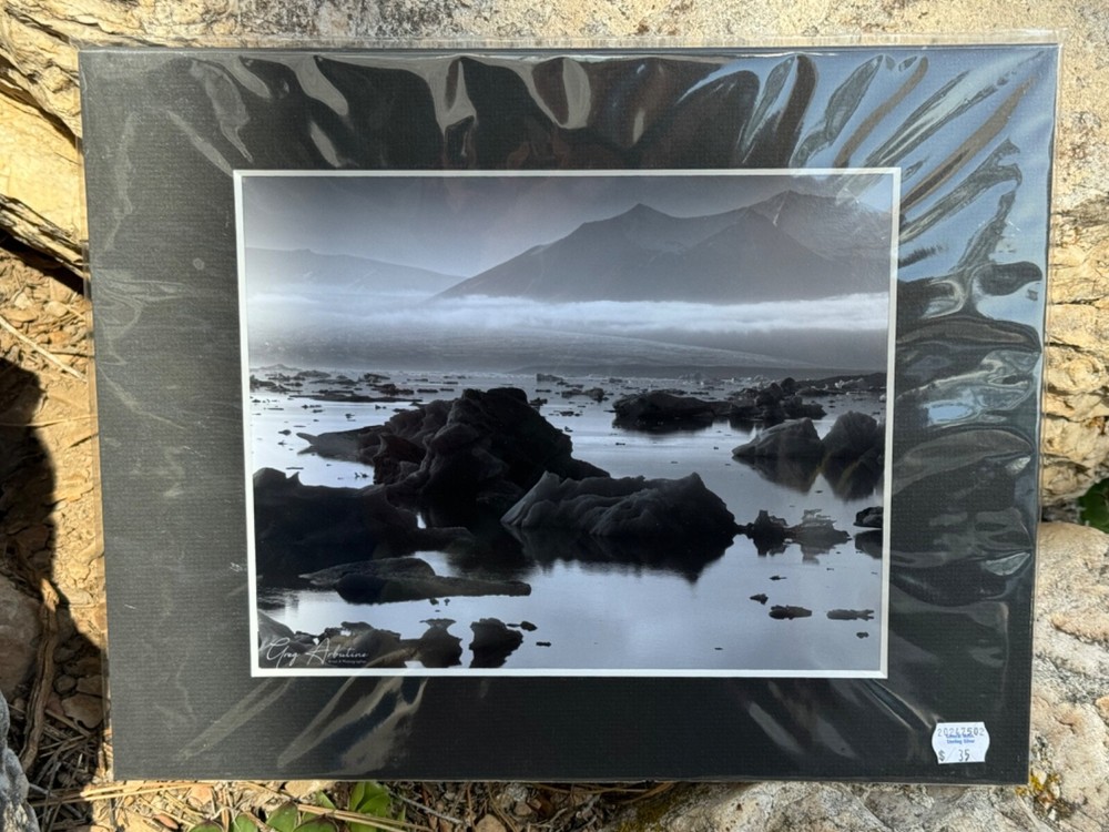 Artist Greg Arbutine 8″x10″ Photograph in 11″x14″ black mat «Icelandic Bliss»