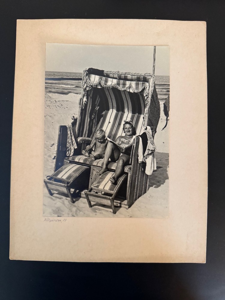 Original Photo Kölpinsee Usedom Beach Chair Summer 1939 (17.8 x 13 cm)