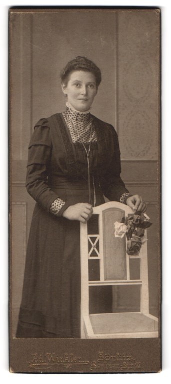 Photograph Ad. Winkler, Görlitz, Berliner Str. 12, portrait young lady in elegant