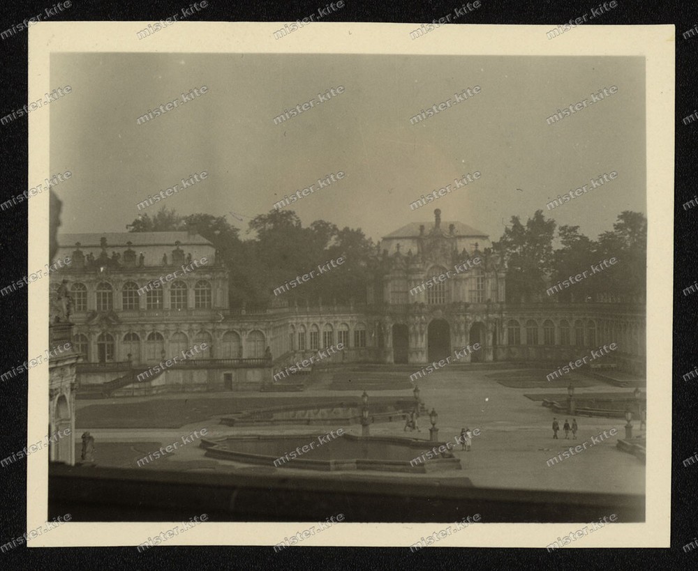 Photo-Dresden-Zwinger-Downtown-Architecture-Building-18.12.1944-