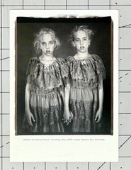 Mary Ellen Mark (1940-2015) Art Announcement Card 2003 – Twins
