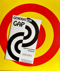 Rare «GENERATION GAP» Vintage 60s Role Identity Board Game w/ Martin Bough Photo