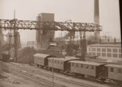 altes Negativ – Güterbahnhof – Waggons – Steinkohle ? 30er Jahre – Ort ?