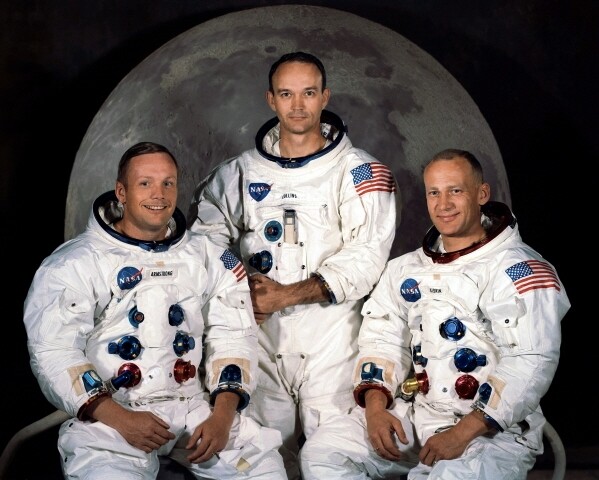 New Lunar Mission Photo: Apollo 11 Astronauts, First Men on the Moon – 6 Sizes!