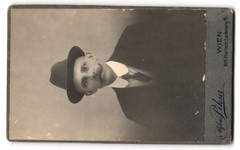 Photograph Alfons Piska, Vienna, coat of arms Austria and small Monogrammed Coat of Arms