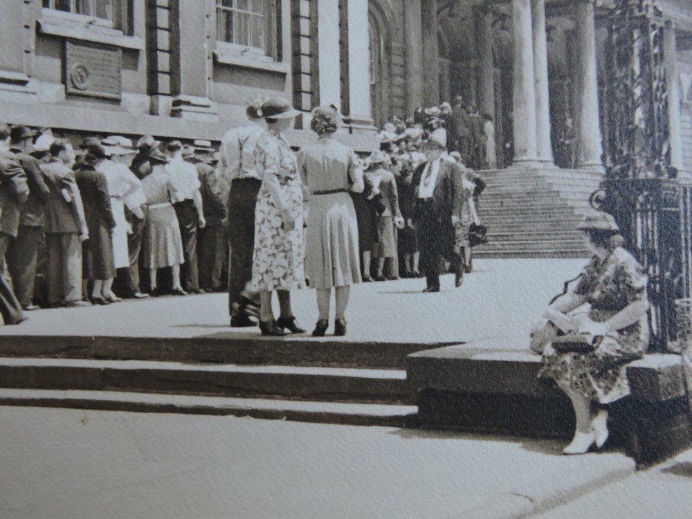 Signed 1940s NYC 7.5×7.5″ New York City Hall PHOTO LEAGUE Joe Schwartz