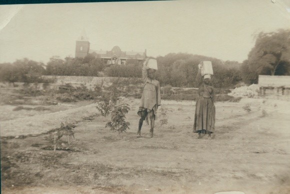 Photo Namibia, DSWA, African Water Bearers – 10390557