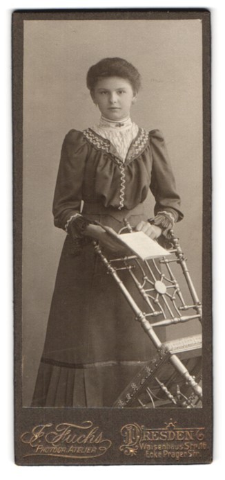 Photograph J. Fuchs, Dresden, Waisenhaus-Straße 16, attractive Miss in Tai