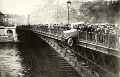 Car Accident – Arcole Bridge, 1926 Art Photo Print Card