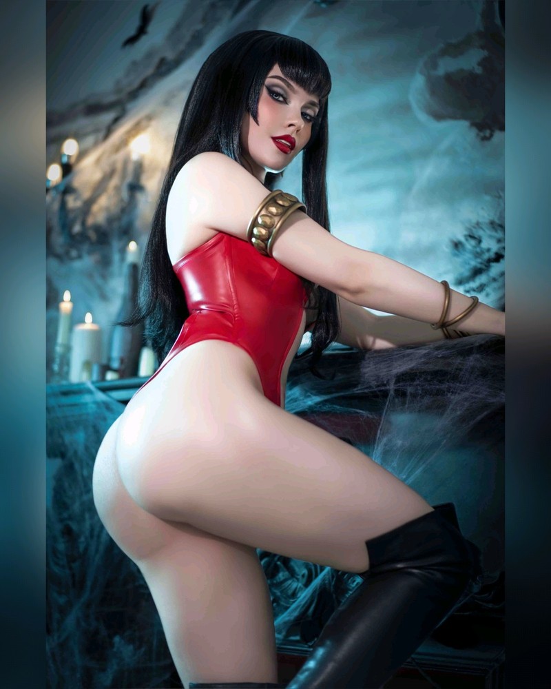 Vampirella 8×10 Photo Art Print Sexy Model Picture Pornstar Onlyfans