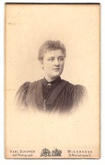 Photograph Karl Schipper, Wiesbaden, Rheinstraße 31, portrait of a woman