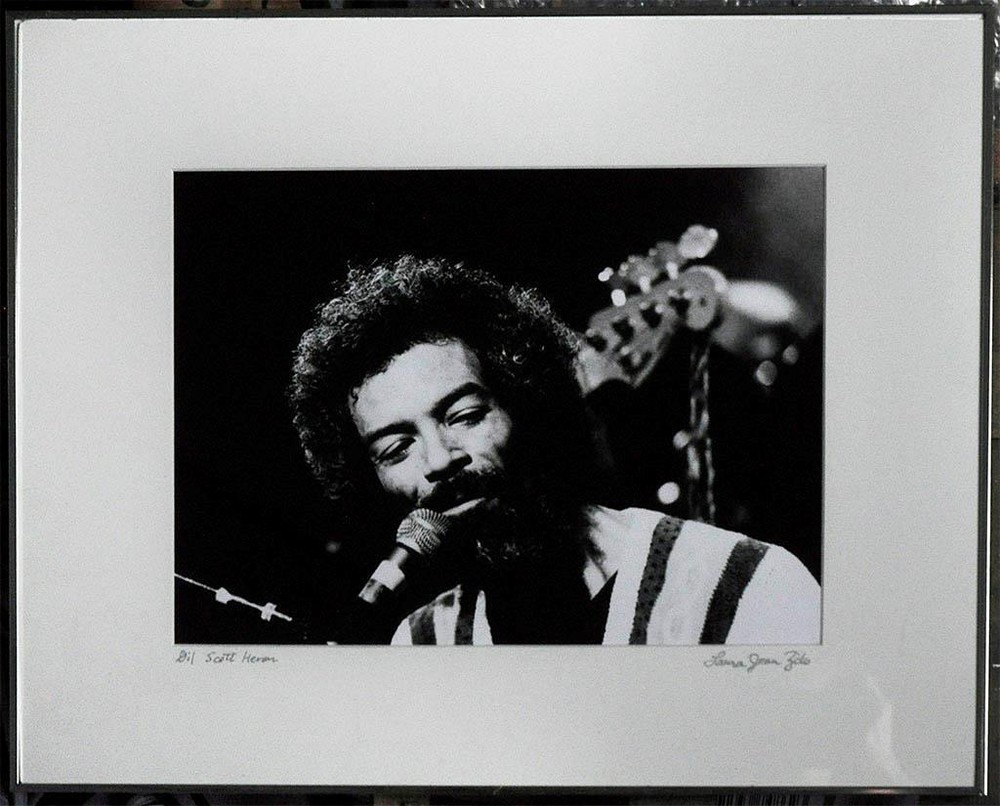 «GIL SCOTT-HERON»: GELATIN SILVER B&W 11″X14″PHOTO HANDPRINTED, FRAMED 16″ X 20″