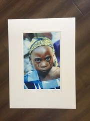 BRUCE BLUM SIGNED Color Photo Print (11″X 17″)-«Girl with Black Point «