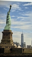 Original 5×7 NYC Photo Print, Statue of Liberty, WTC 1 – by 26ShadesofGreen