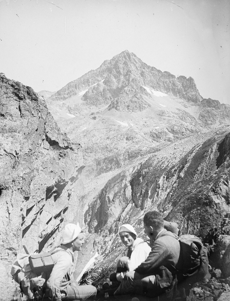 Photo Print on Silver Paper Mountain Climbers Pyrenees 30x40cm