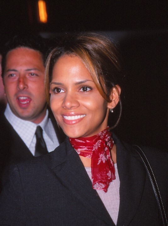 Slide Halle Berry Celebrity Photo Agency 1999 KB Format Photographer P5-8-5-2