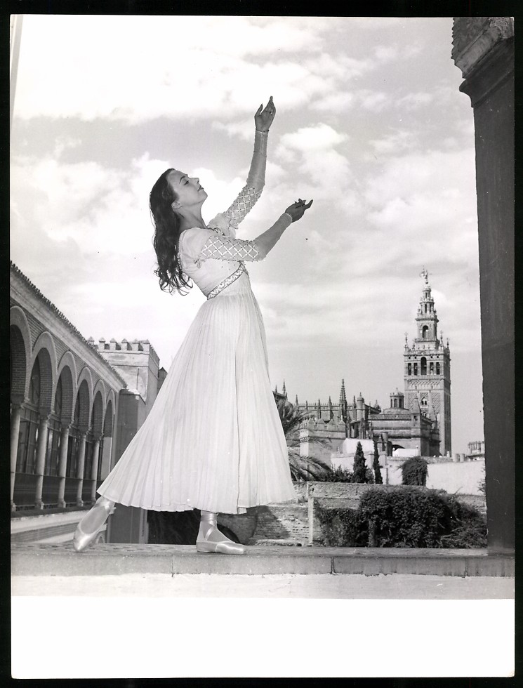 Photograph Serge Lido, Paris, ballerina Liane Dayde, dancer in ballet de l’op