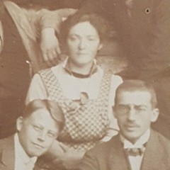 Photo Antique, Vintage, 1907?, Work Colleagues in Front of Inn, Waitress?, Excellent