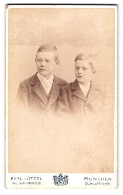 Photograph Karl Lützel, Munich, Dachauerstrasse 19-21, portrait two boys in