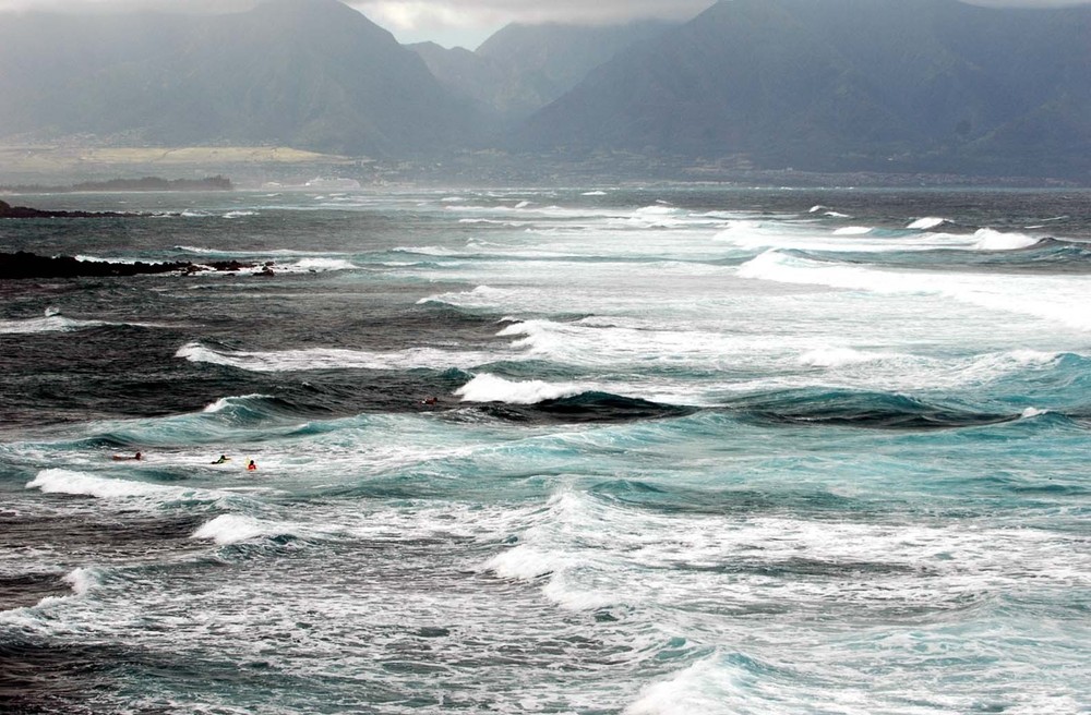 Stunning Hawaii Maui North Shore Surfers and Big Ocean Waves 8×10 Photo Picture