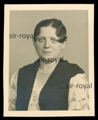 Frankfurt Main 1930s – Woman with Pearl Necklace – Passport Photo Passport Photo – Photo 6x8cm