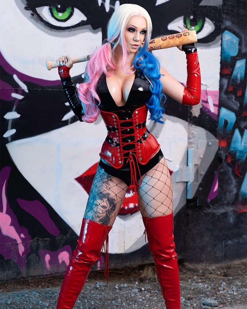 Sexy Tattoo Model 8×10 Photo Art Print Cosplay Pornstar Onlyfans Harley Quinn