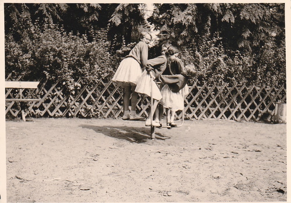 Vintage Photo Pretty Girls Playing Snapshot 1961