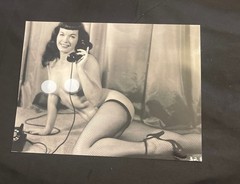 Large Photo Curiosa Pin-Up Printing Later Bettie Page Erotica Bdsm