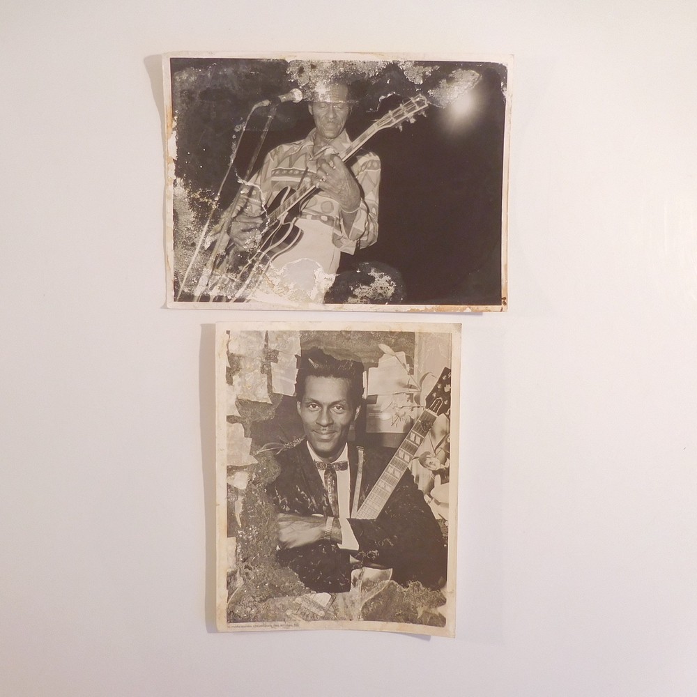 2 Black And White Analog Photographs CHUCK BERRY Vintage 1950 France N3416