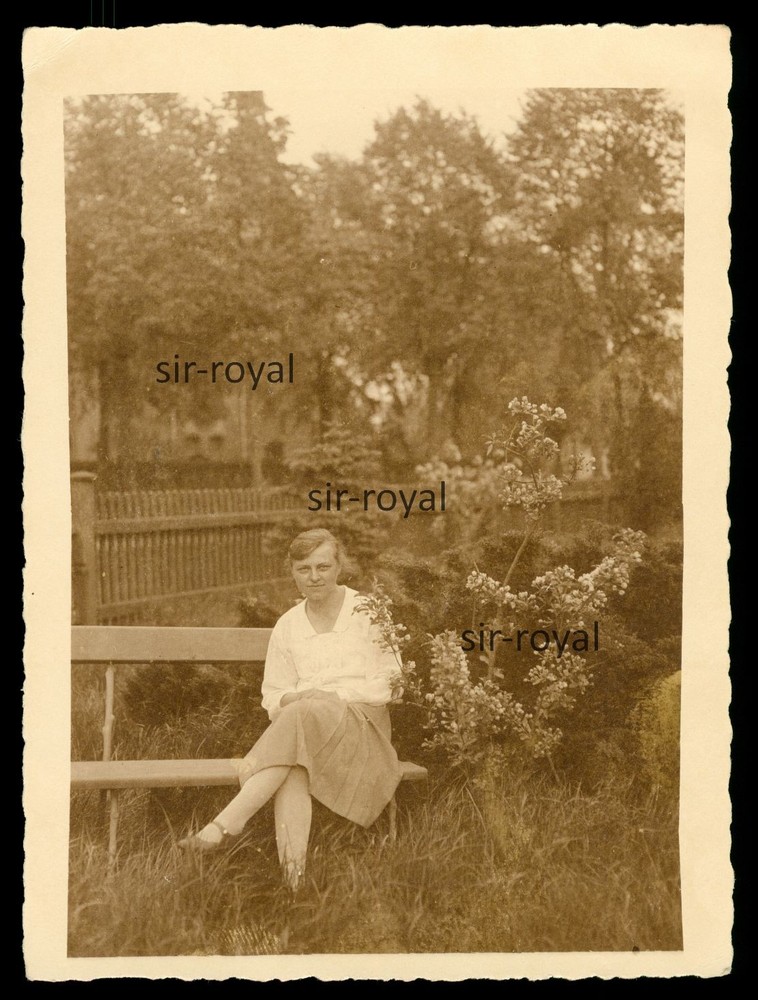 Konstadt 1931 – Woman on Park Bench – Opole 1930s – Wolczyn Poland – Photo 9x12cm
